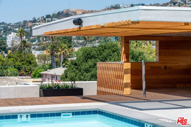 1250 N Fairfax Avenue 504, West Hollywood, CA 90046