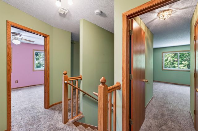 15242 Lesley Lane, Eden Prairie, MN 55346