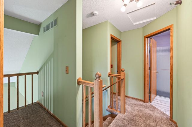 15242 Lesley Lane, Eden Prairie, MN 55346