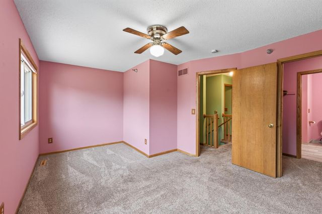 15242 Lesley Lane, Eden Prairie, MN 55346