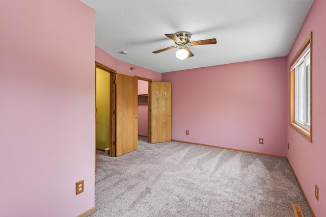 15242 Lesley Lane, Eden Prairie, MN 55346