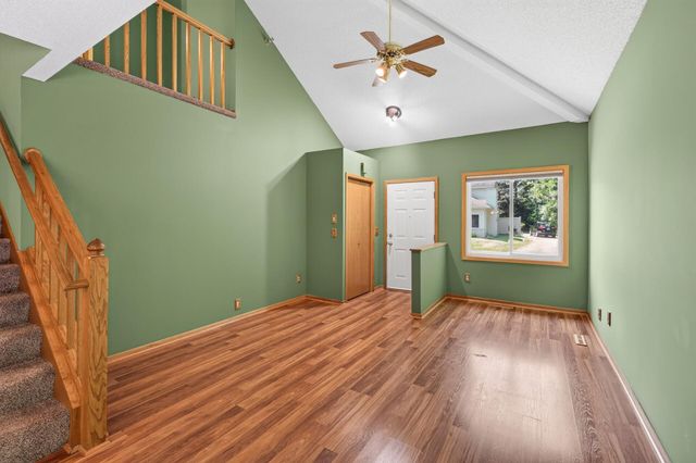 15242 Lesley Lane, Eden Prairie, MN 55346