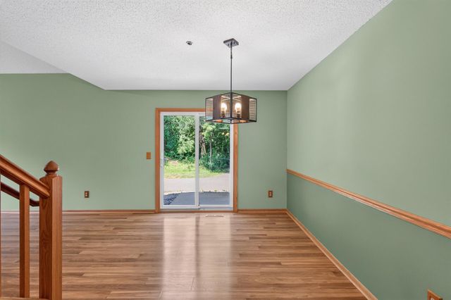 15242 Lesley Lane, Eden Prairie, MN 55346