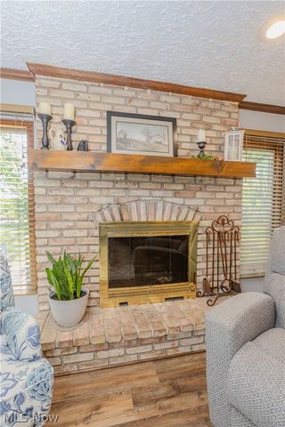 11805 Meadowlane Avenue NW, Uniontown, OH 44685