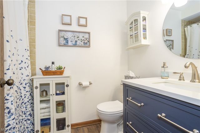 11805 Meadowlane Avenue NW, Uniontown, OH 44685