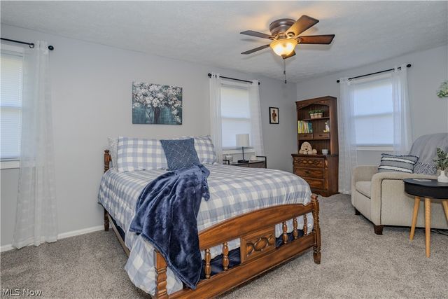 11805 Meadowlane Avenue NW, Uniontown, OH 44685
