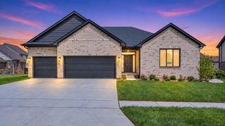 1073 Williamson Circle, Pontiac, MI 48340