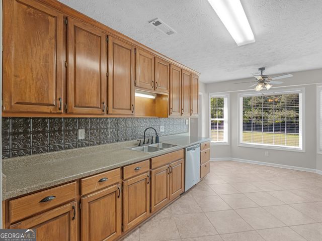 478 Freedom Drive, Mcdonough, GA 30252