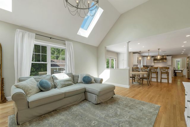 7 Hoyt Pond Road, Madbury, NH 03820