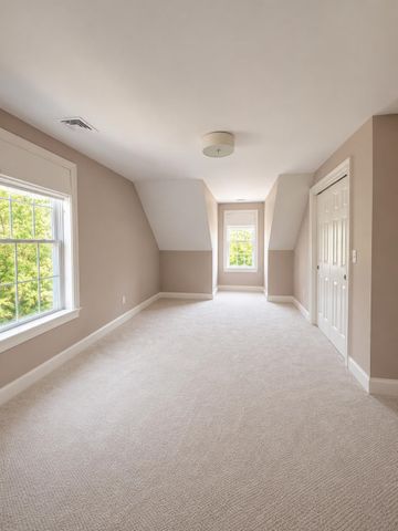 7 Hoyt Pond Road, Madbury, NH 03820
