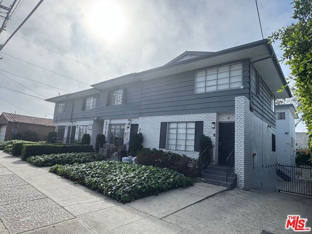 212 W Plymouth Street, Inglewood, CA 90302