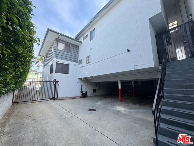 212 W Plymouth Street, Inglewood, CA 90302