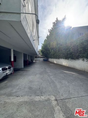 212 W Plymouth Street, Inglewood, CA 90302