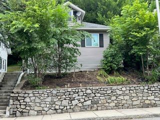179 Hamilton St, Worcester, MA 01604