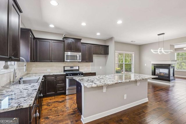 4199 Baverton Drive, Suwanee, GA 30024