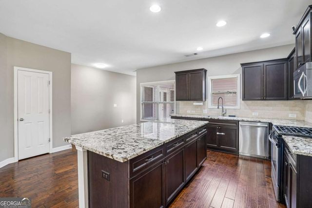 4199 Baverton Drive, Suwanee, GA 30024