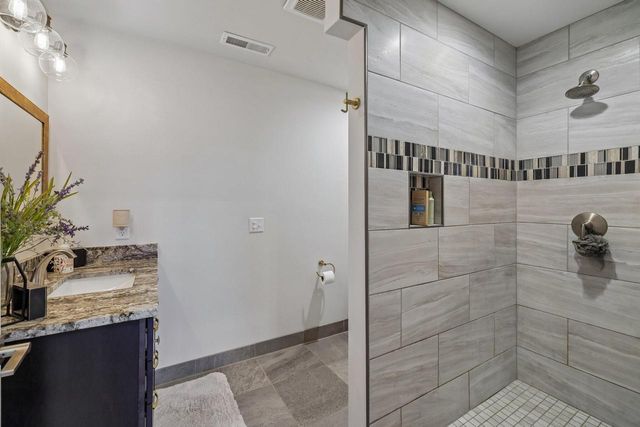 1720 Montclair PLACE, Fort Atkinson, WI 53538