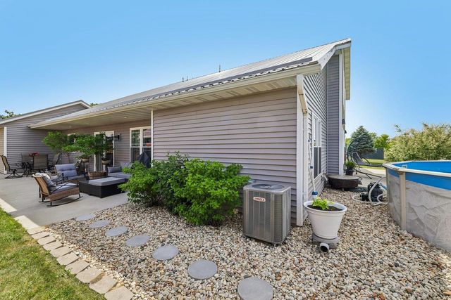 1720 Montclair PLACE, Fort Atkinson, WI 53538