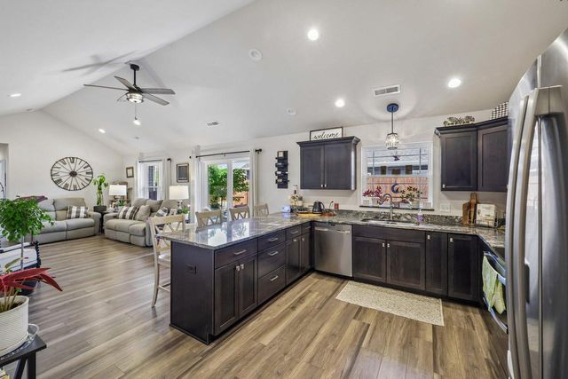 1720 Montclair PLACE, Fort Atkinson, WI 53538