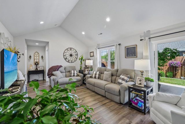 1720 Montclair PLACE, Fort Atkinson, WI 53538