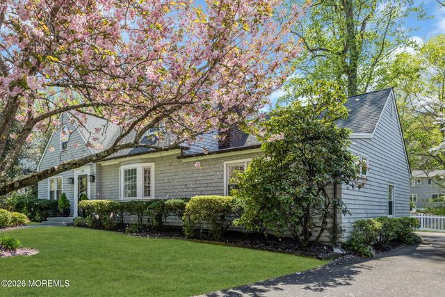 10 S Woodland Drive S, Fair Haven, NJ 07704