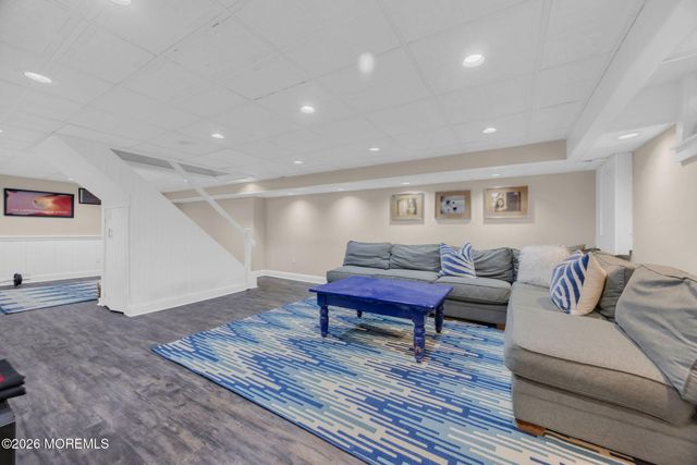 10 S Woodland Drive S, Fair Haven, NJ 07704