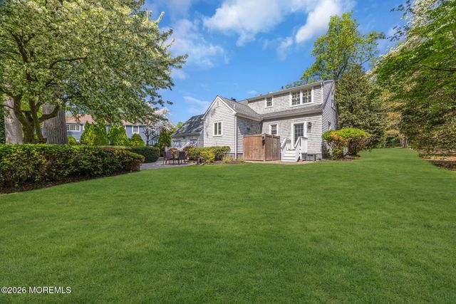 10 S Woodland Drive S, Fair Haven, NJ 07704