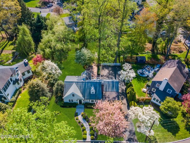 10 S Woodland Drive S, Fair Haven, NJ 07704