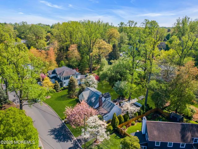 10 S Woodland Drive S, Fair Haven, NJ 07704