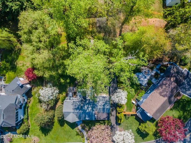 10 S Woodland Drive S, Fair Haven, NJ 07704