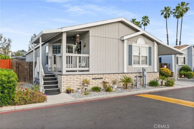 7717 Church 31, Highland, CA 92346