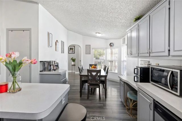 7717 Church 31, Highland, CA 92346