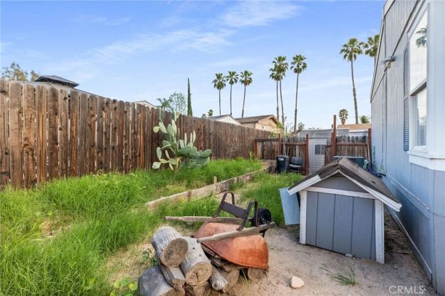 7717 Church 31, Highland, CA 92346