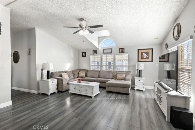 7717 Church 31, Highland, CA 92346