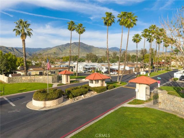 7717 Church 31, Highland, CA 92346