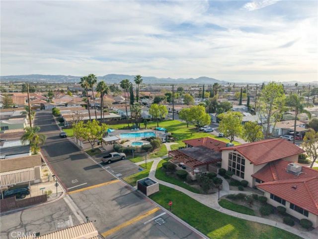 7717 Church 31, Highland, CA 92346