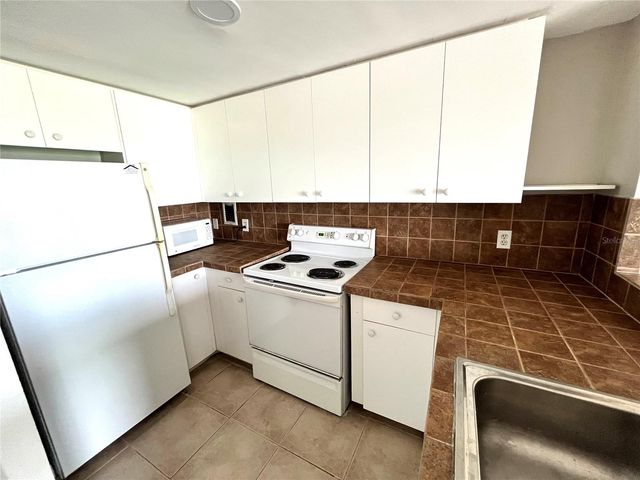 880 MANDALAY AVENUE C512, Clearwater Beach, FL 33767