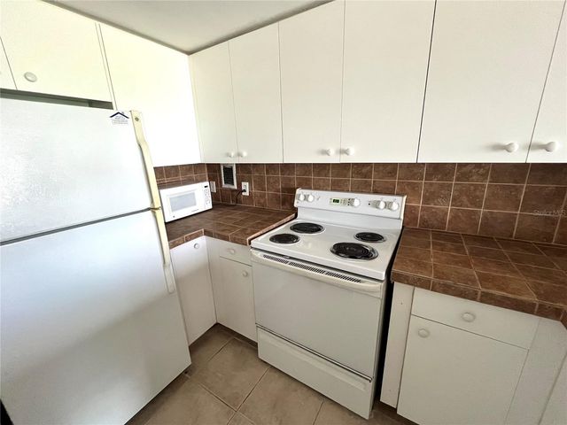 880 MANDALAY AVENUE C512, Clearwater Beach, FL 33767