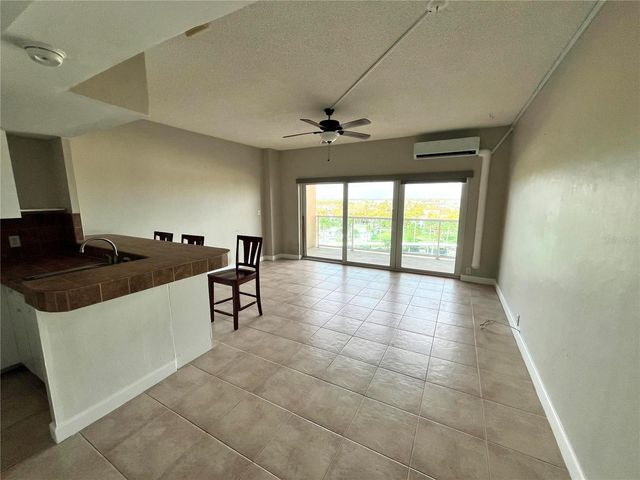 880 MANDALAY AVENUE C512, Clearwater Beach, FL 33767