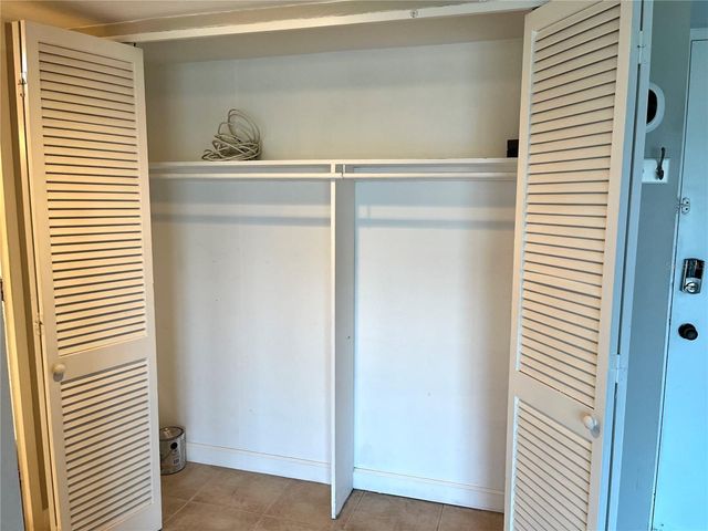 880 MANDALAY AVENUE C512, Clearwater Beach, FL 33767