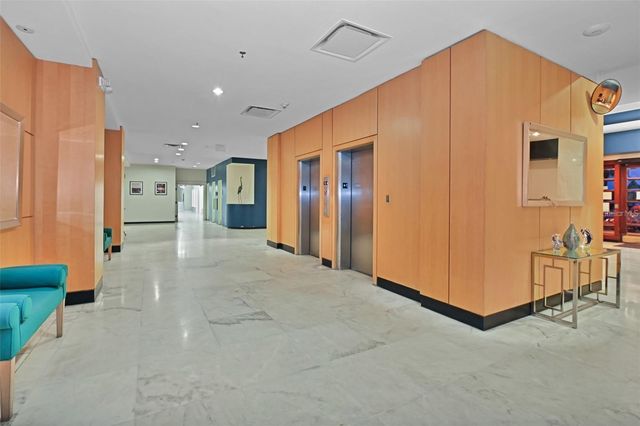 880 MANDALAY AVENUE C512, Clearwater Beach, FL 33767