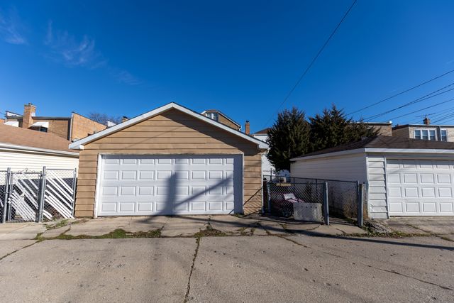 1626 S Home Avenue, Berwyn, IL 60402