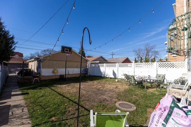 1626 S Home Avenue, Berwyn, IL 60402