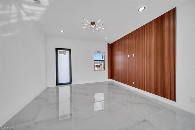 2803 1st ST W, Lehigh Acres, FL 33971