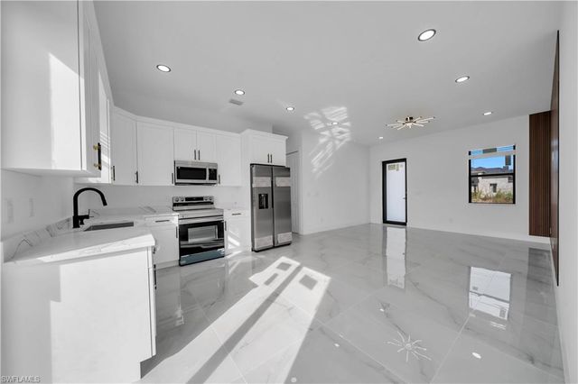 2803 1st ST W, Lehigh Acres, FL 33971