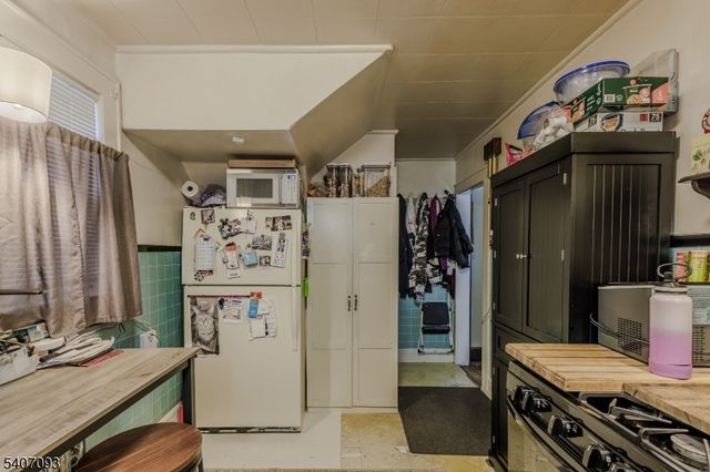 588 Harrison St, Rahway City, NJ 07065