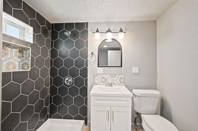 501 Veranda Road NW, Albuquerque, NM 87107