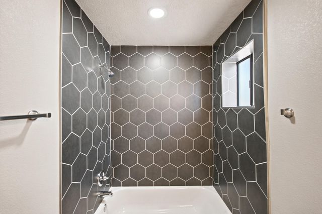 501 Veranda Road NW, Albuquerque, NM 87107