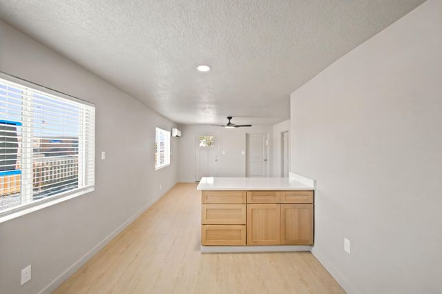 501 Veranda Road NW, Albuquerque, NM 87107