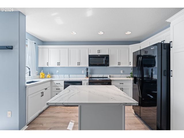 22046 Sw GRAHAMS FERRY Rd C, Tualatin, OR 97062
